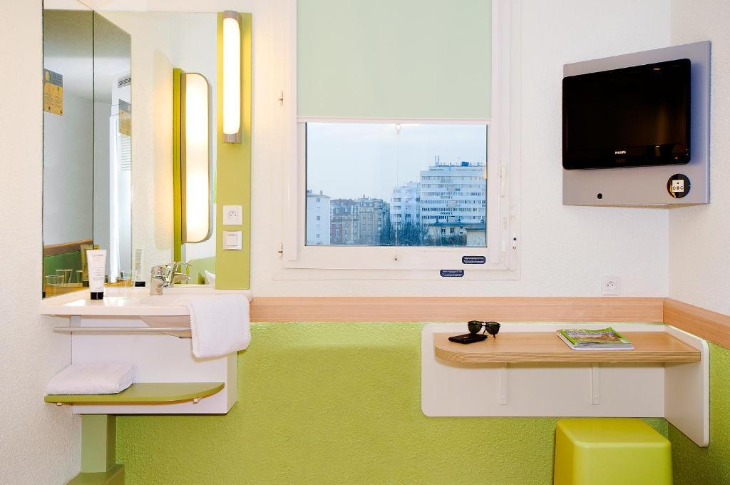 Ibis Budget Ремірмон Екстер'єр фото